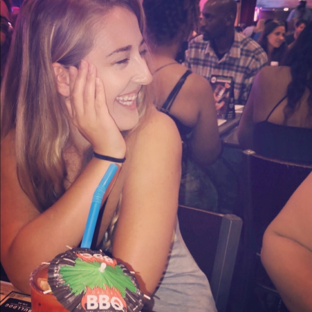 Meet Your Posher, Rachel!